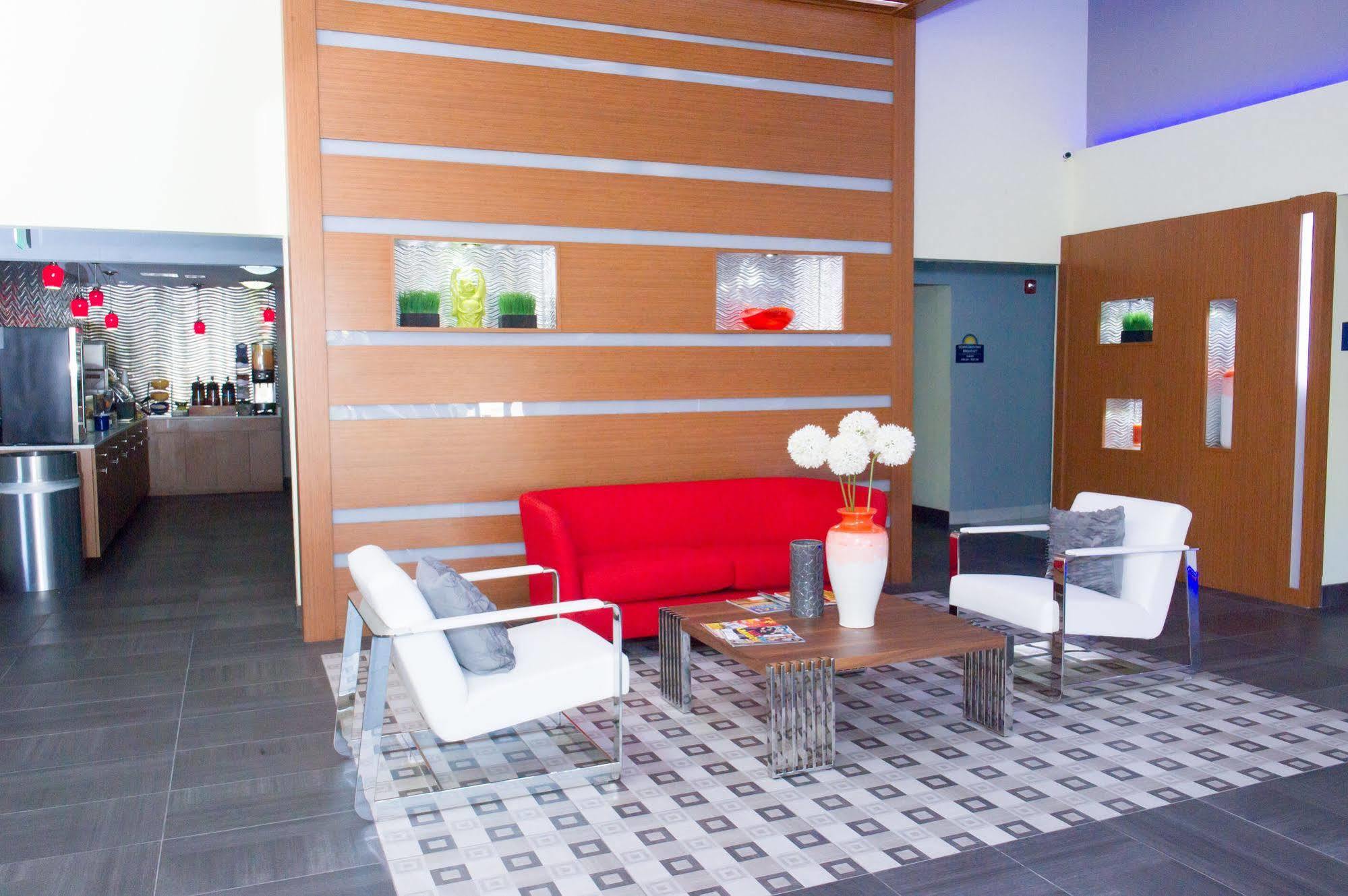 Arya Inn & Suites Farmers Branch Exterior photo